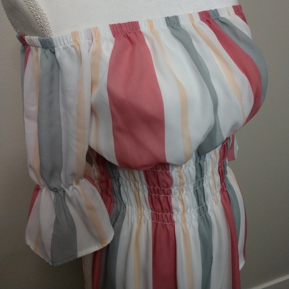 🆕 MOLLY Striped Bell Sleeve Top - Picture 3 of 8